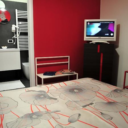 Eva & Diabolik'S Secret Room Милано Стая снимка